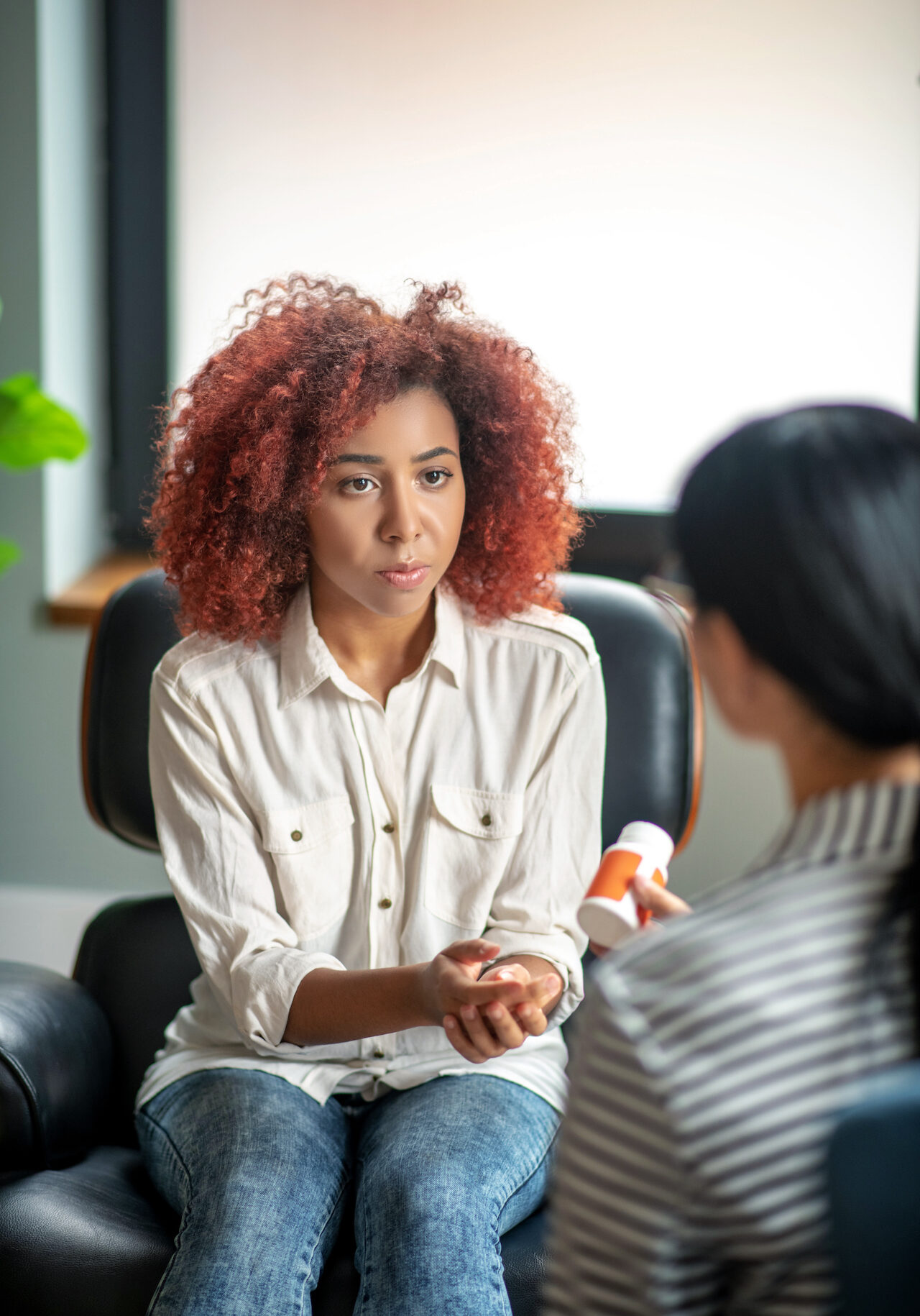 young woman listening to psychoanalyst recommendin 2026 01 05 05 42 57 utc